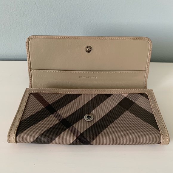 BURBERRY Penrose Smoke Check Flap Wallet - Picture 6 of 7